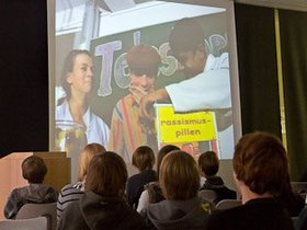 Black and White 354x235-4.jpg